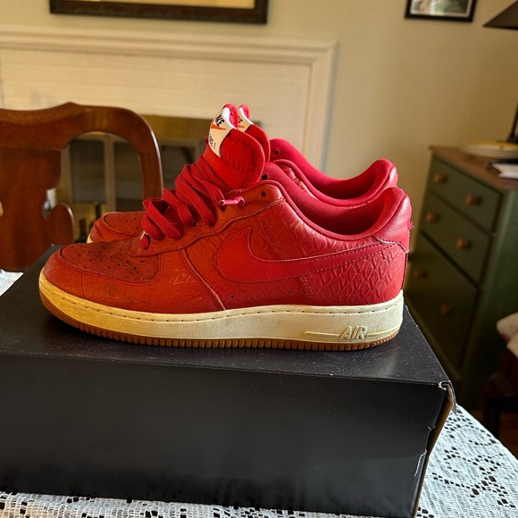 Red Nike Air Force 1s size 9 - Picture 6 of 8